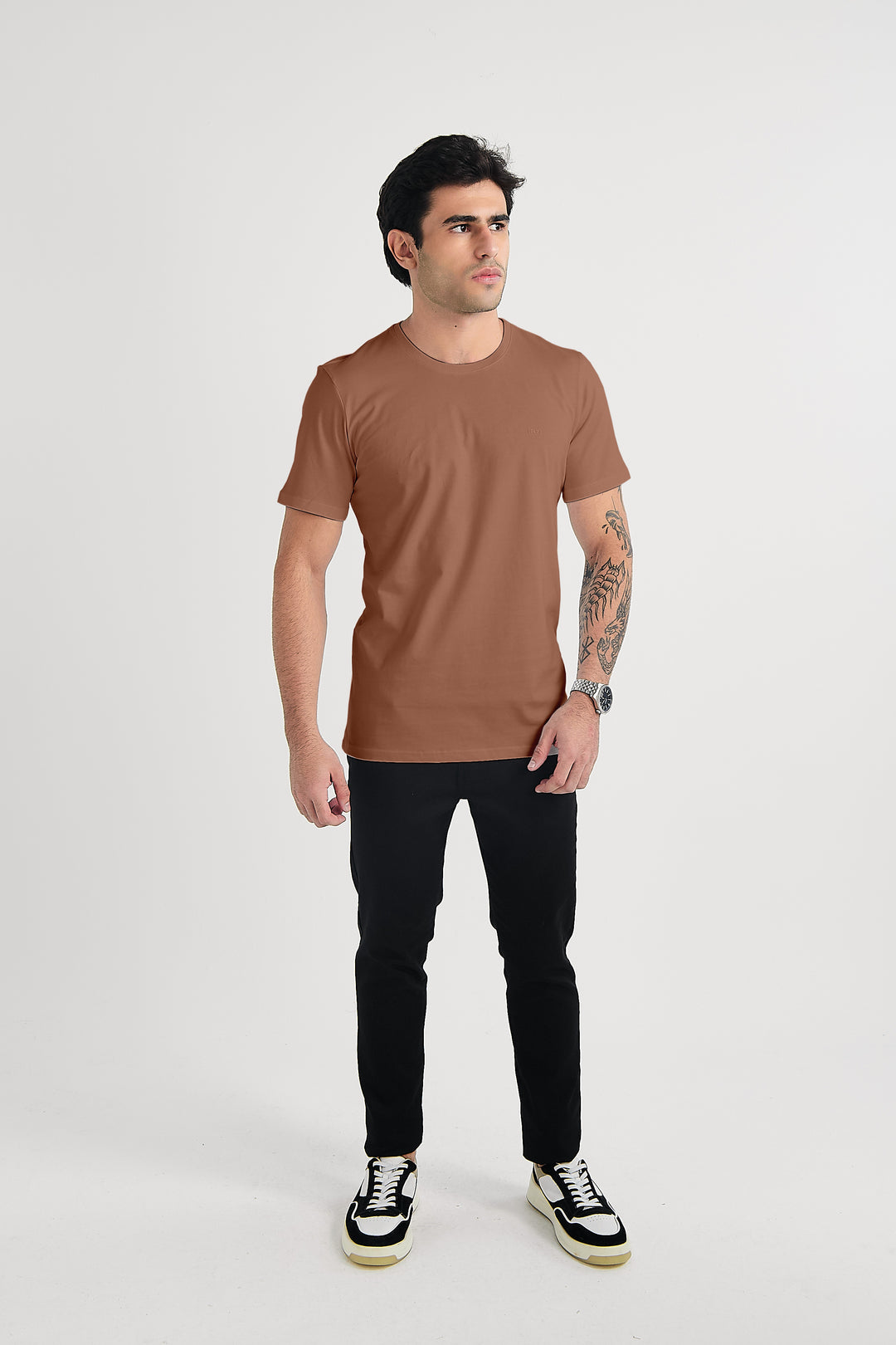 T-SHIRTS BASIC SEM FENDA