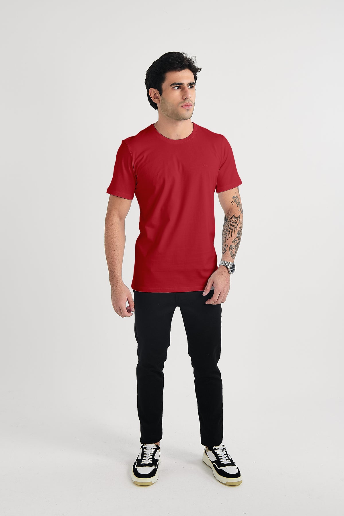 T-SHIRTS BASIC SEM FENDA