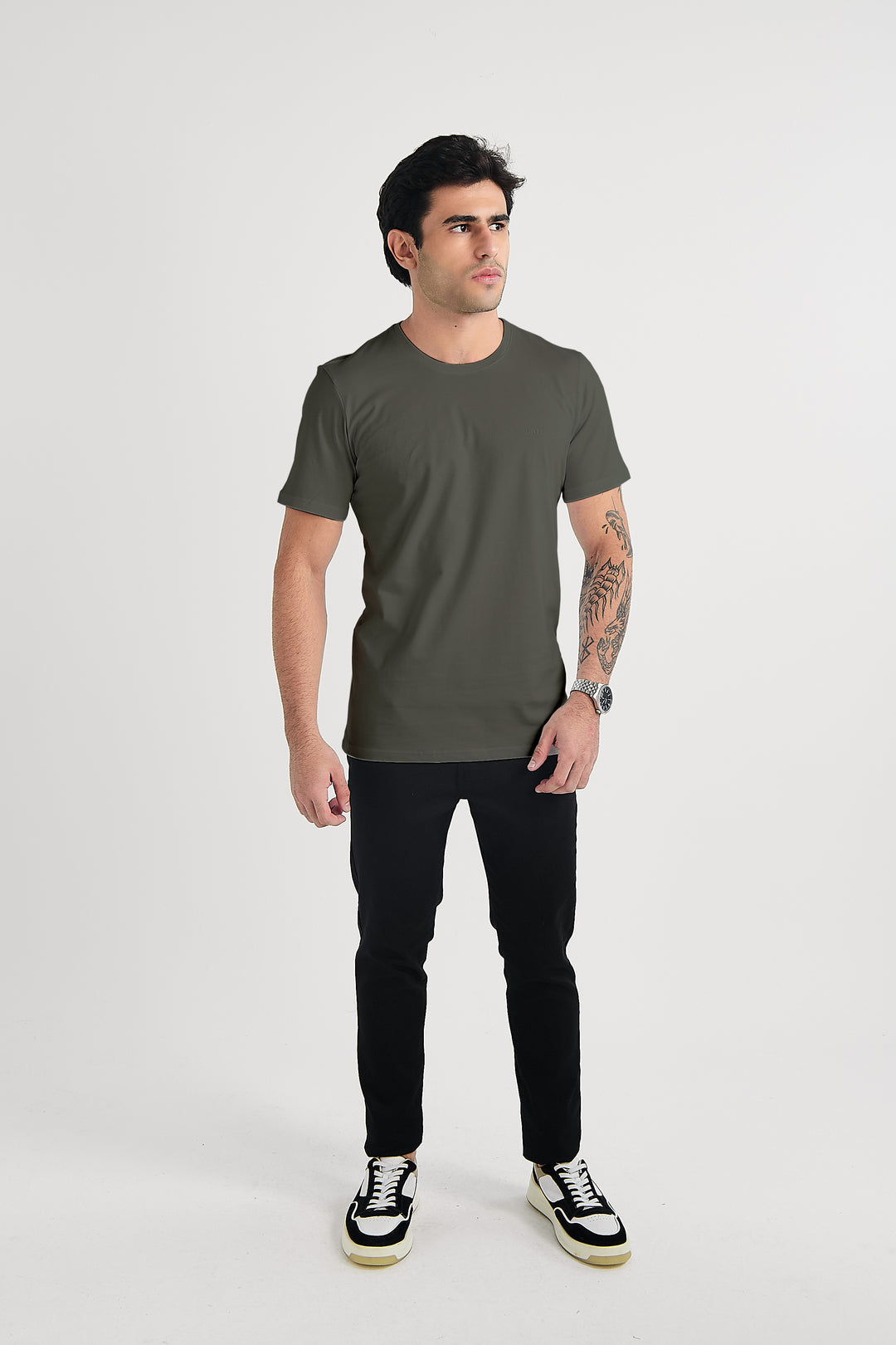 T-SHIRTS BASIC SEM FENDA