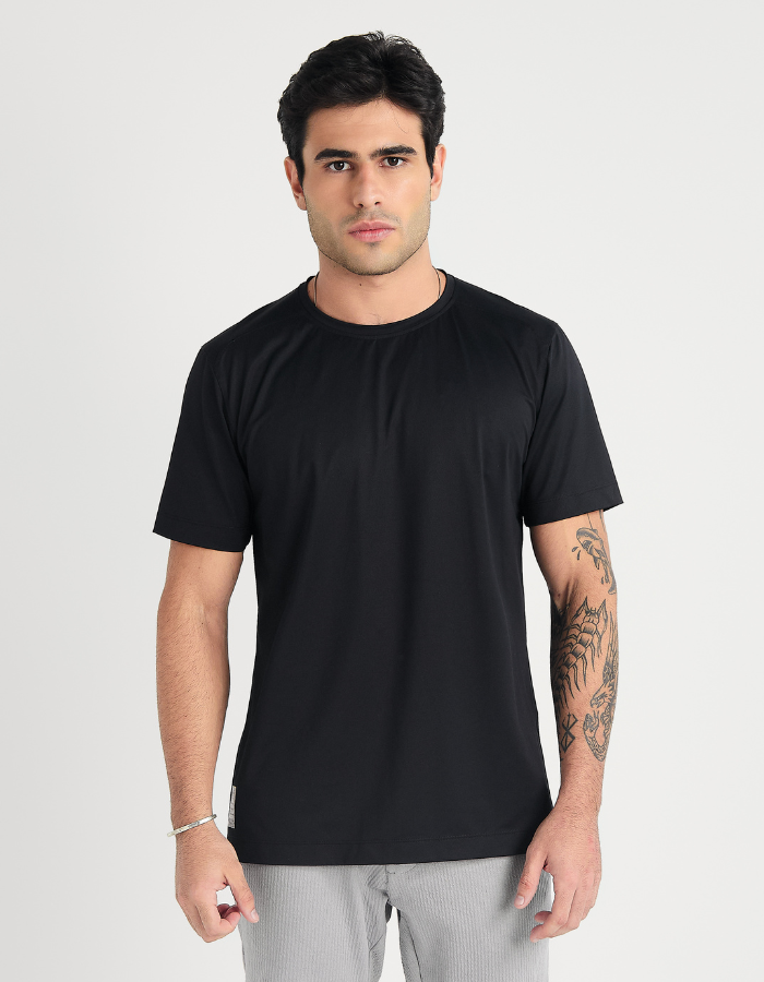 CAMISETA MANGA CURTA LISA VALENTINO III