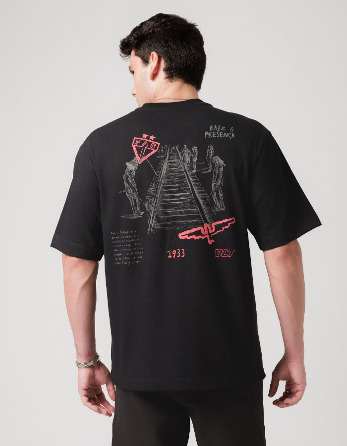 CAMISETA OVERSIZED ESTAMPADA COLLAB
