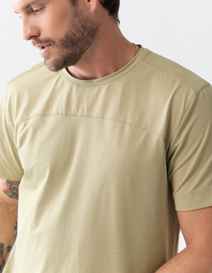 CAMISETA MANGA CURTA LISA TECH VALENTINO III