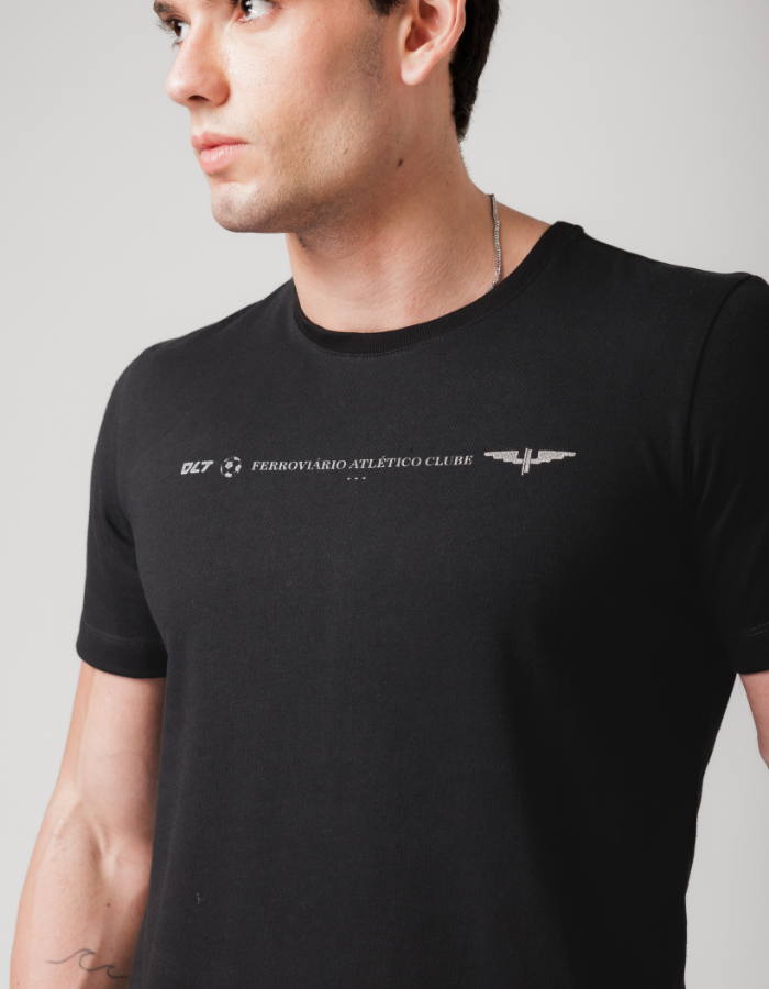 CAMISETA MANGA CURTA ESTAMPADO COLLAB FAC
