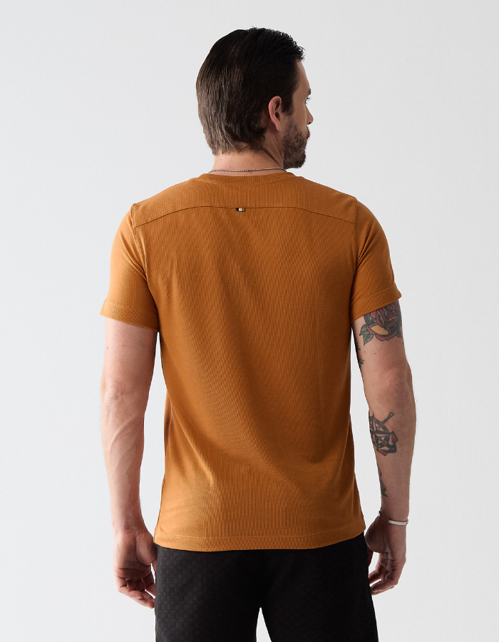 CAMISETA MANGA CURTA TEXTURIZADA MAGE I