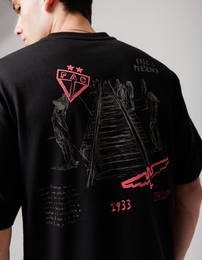 CAMISETA OVERSIZED ESTAMPADA COLLAB