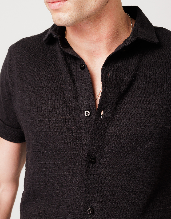 CAMISA MANGA CURTA DE MALHA TEXTURIZADA
