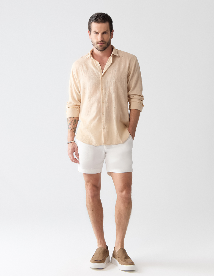 BERMUDA ALFAIATARIA LISO MOLETINHO