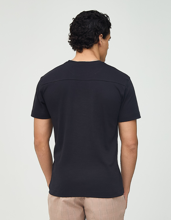 CAMISETA REGULAR LISA SUEDINE