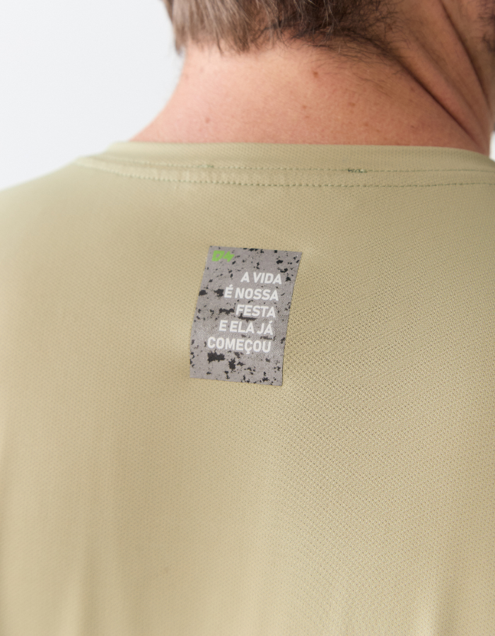 CAMISETA MANGA CURTA LISA TECH VALENTINO III