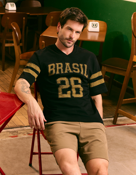 CAMISETA MANGA CURTA BOXY ESTAMPADA COPA 26