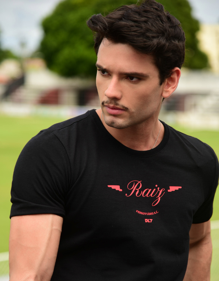 CAMISETA MANGA CURTA ESTAMPADA COLLAB FAC