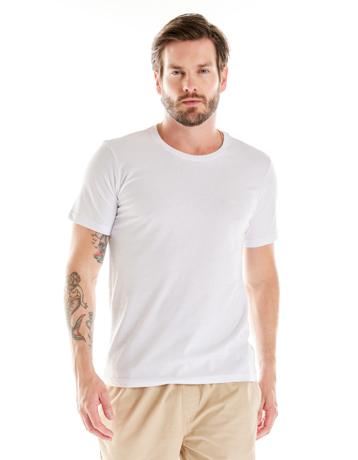 T-SHIRT BASIC COM SILK PEITO