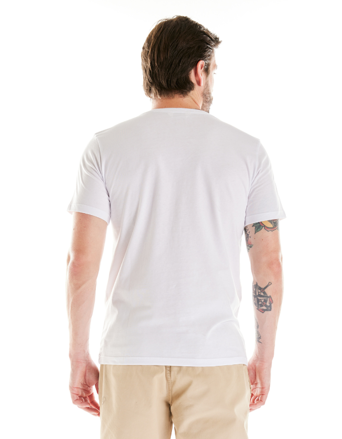 T-SHIRT BASIC COM SILK PEITO