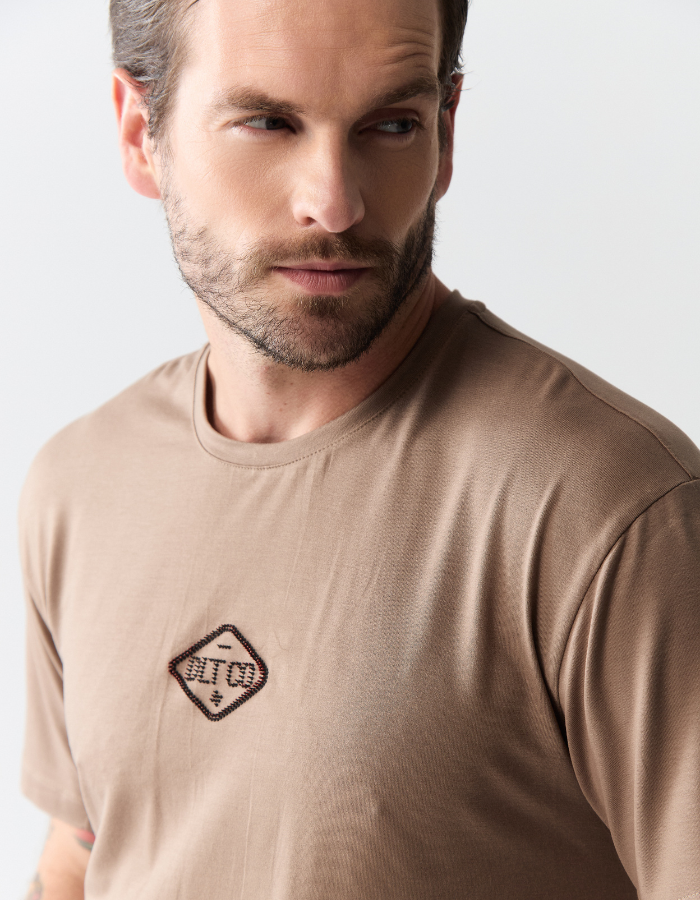 CAMISETA MANGA CURTA ESTAMPADA PREMIUM