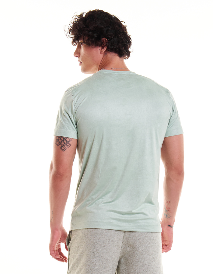 T-SHIRT DIFERENCIADA MICRO SUEDE