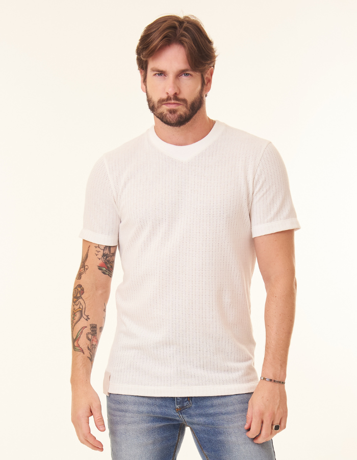 T-SHIRT DIFERENCIADA TRICOT