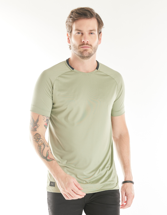 T-SHIRT DIFERENCIADA VELUTATO