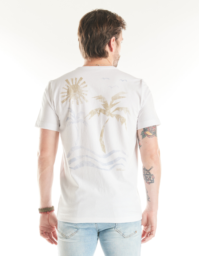 T-SHIRT ESSENCE COQUEIROS E MAR